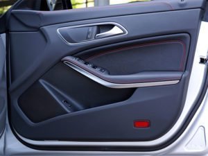 LCR Services in Phoenix: Exploring the Layout and Material Options for Car Door Inserts